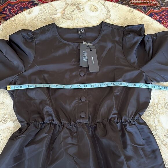 NWT Vero Moda Melinda Button Front Peplum Puffy Sleeves Top - Picture 9 of 10